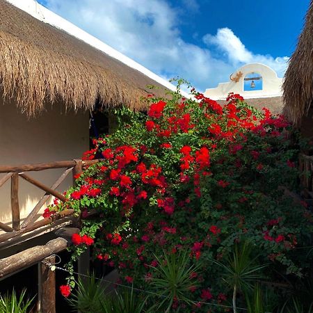 Lo Nuestro Petit Hotel ตูลุม ภายนอก รูปภาพ