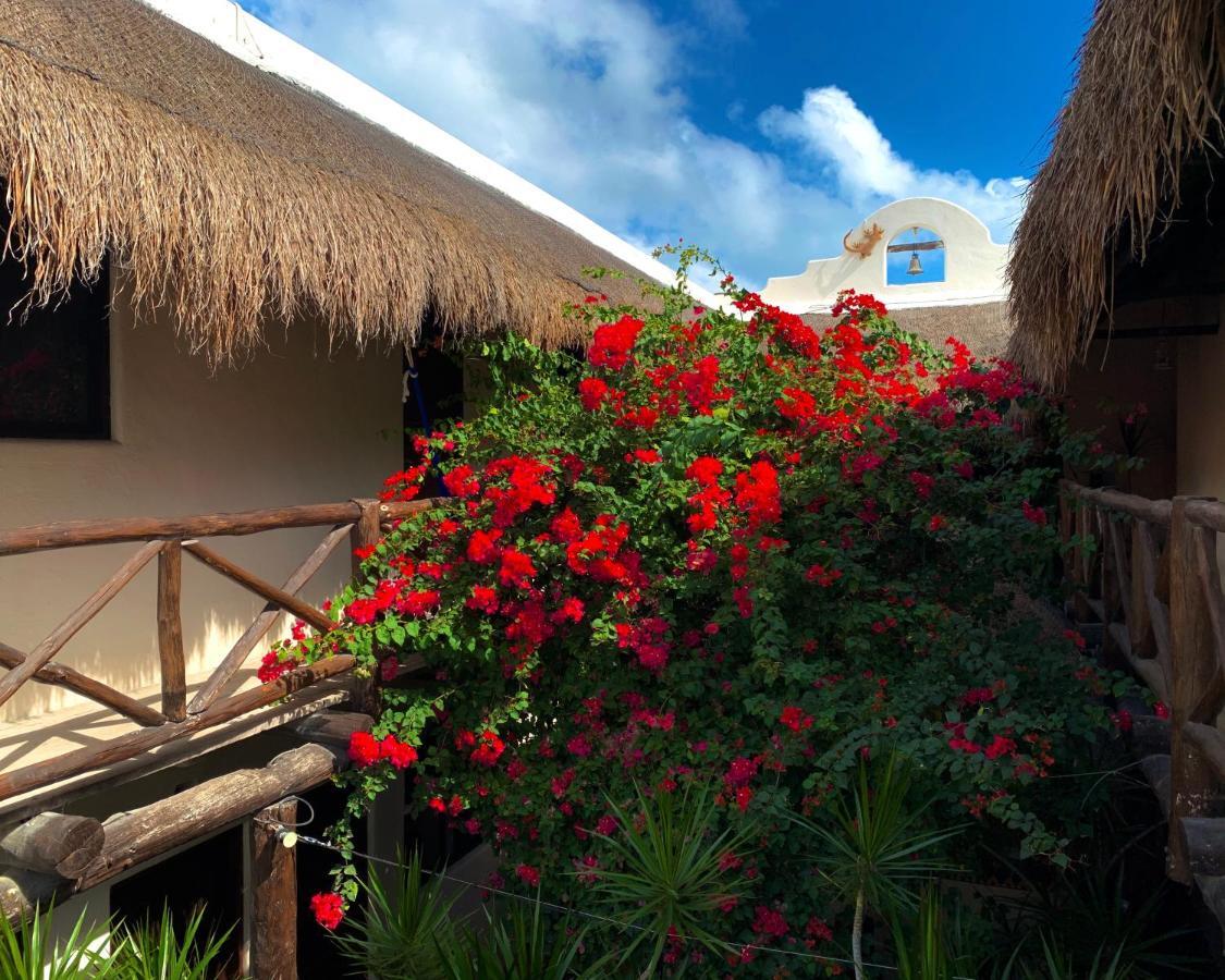 Lo Nuestro Petit Hotel ตูลุม ภายนอก รูปภาพ