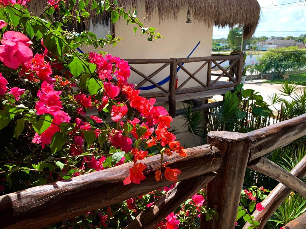 Lo Nuestro Petit Hotel ตูลุม ภายนอก รูปภาพ